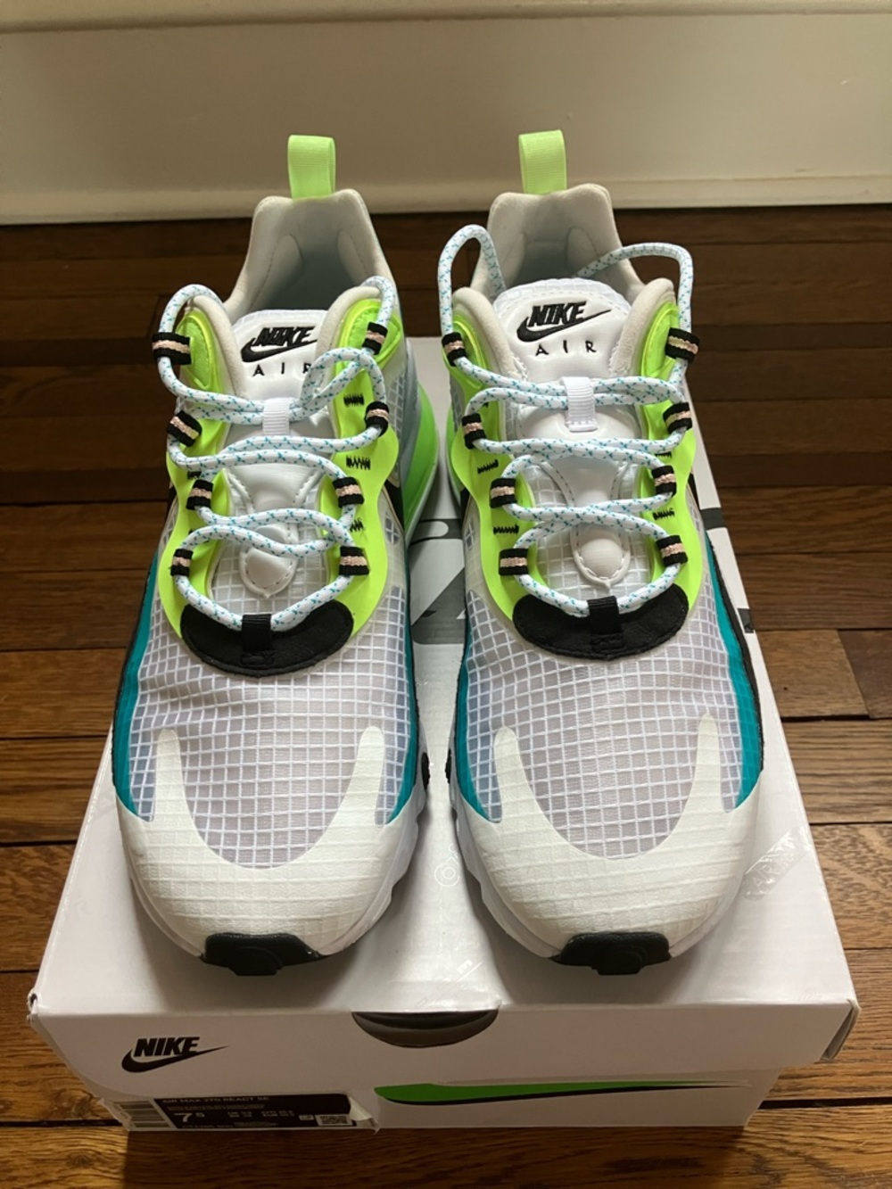 Nike Air Max 270 React SE